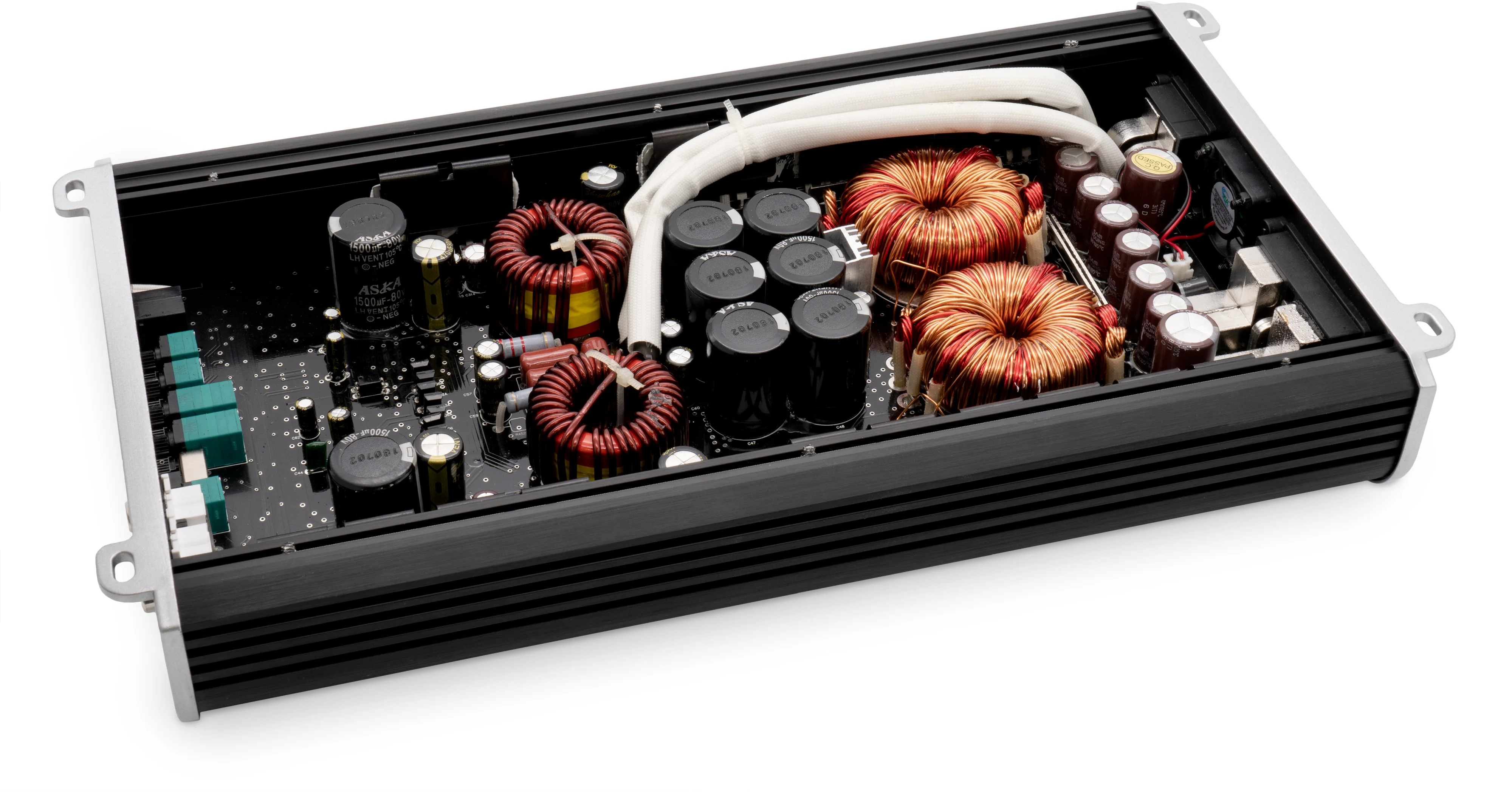 VAD27001 2700W RMS V-Series Class-D 1-Ohm Stable Monoblock Amplifier (Marine Certified) - Image 7