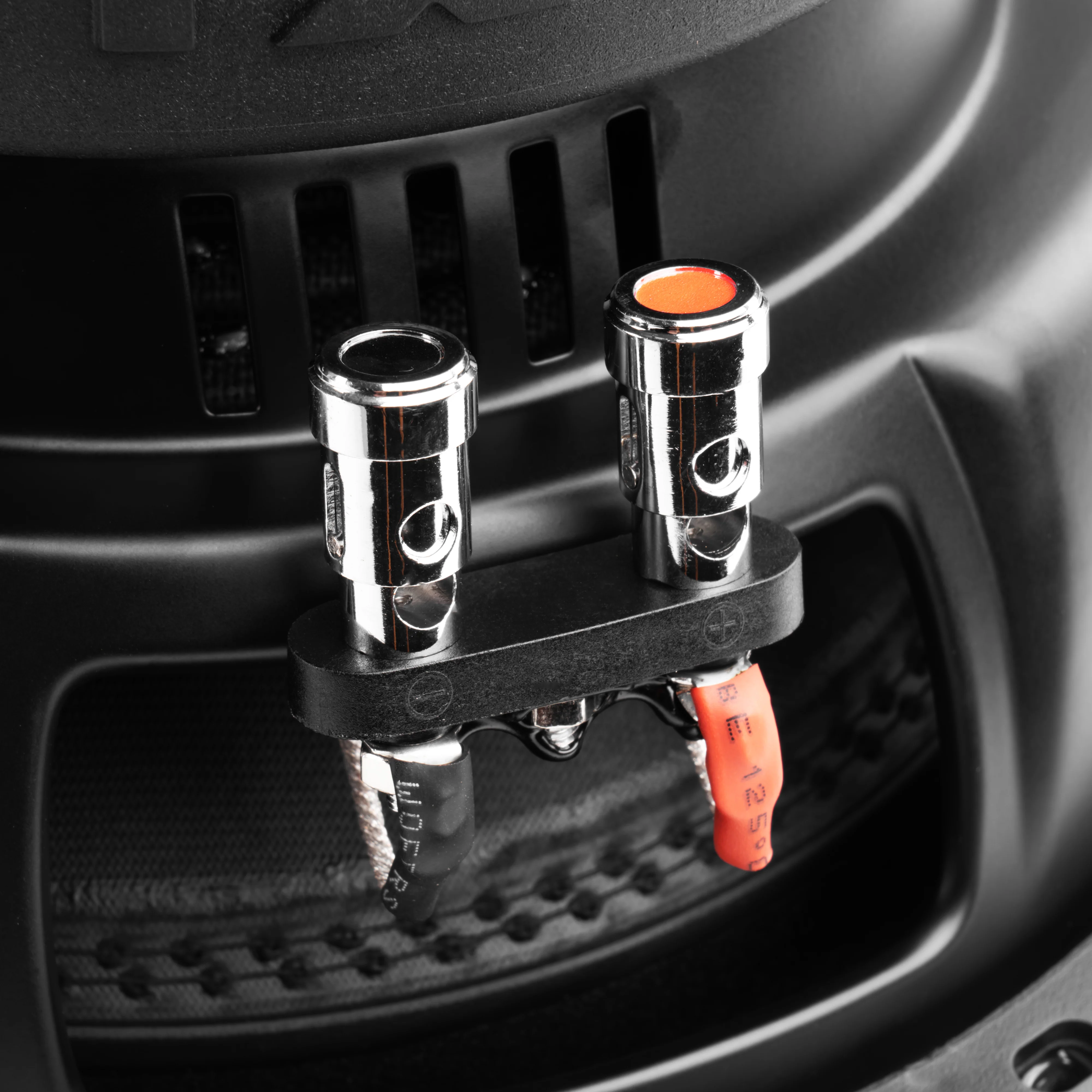 VSW122 Version 3 (VSW122v3) 1200W Peak (600W RMS) 12" VS-Series v3 Dual 2-Ohm Subwoofer - Image 5